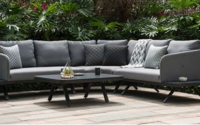 Masterfully Designed Outdoor Fabric Furniture